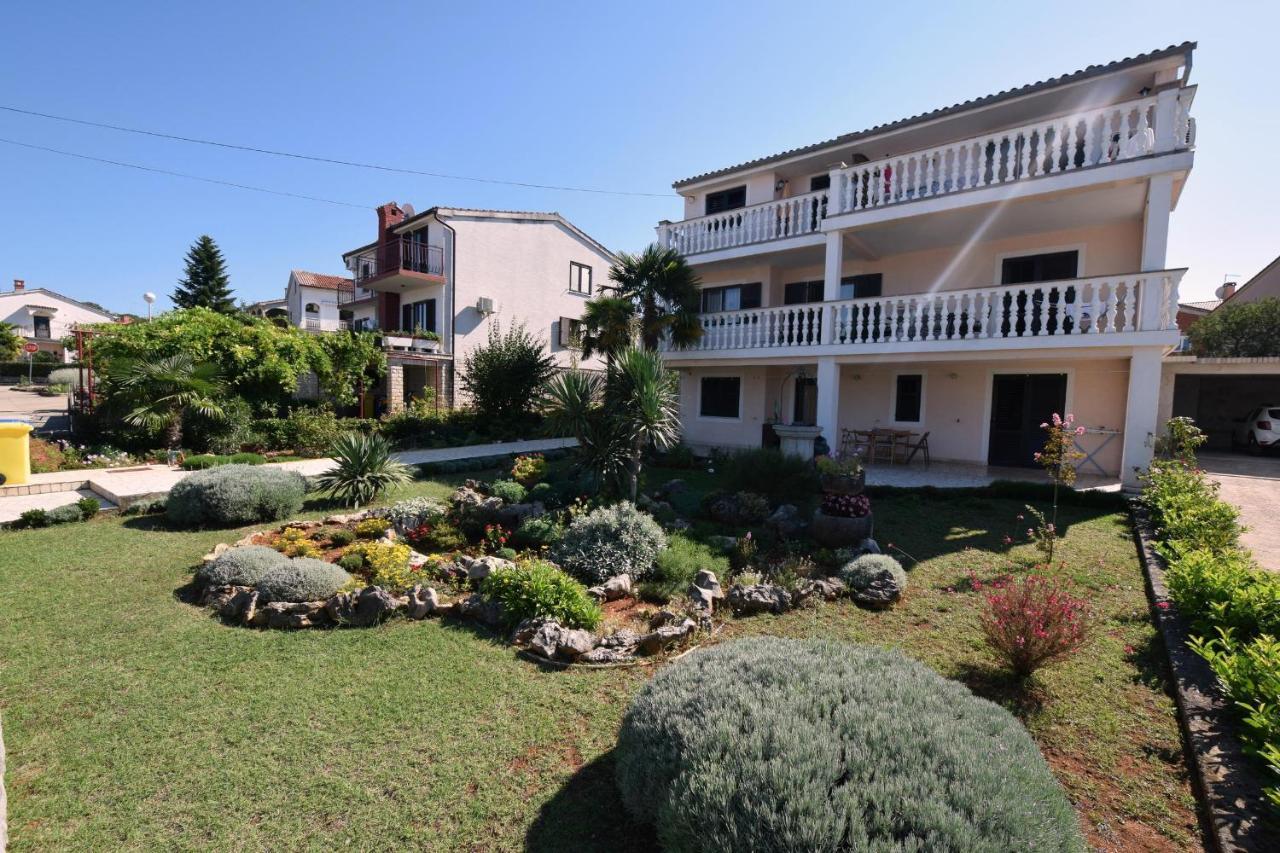 Apartments Marinela Njivice Εξωτερικό φωτογραφία