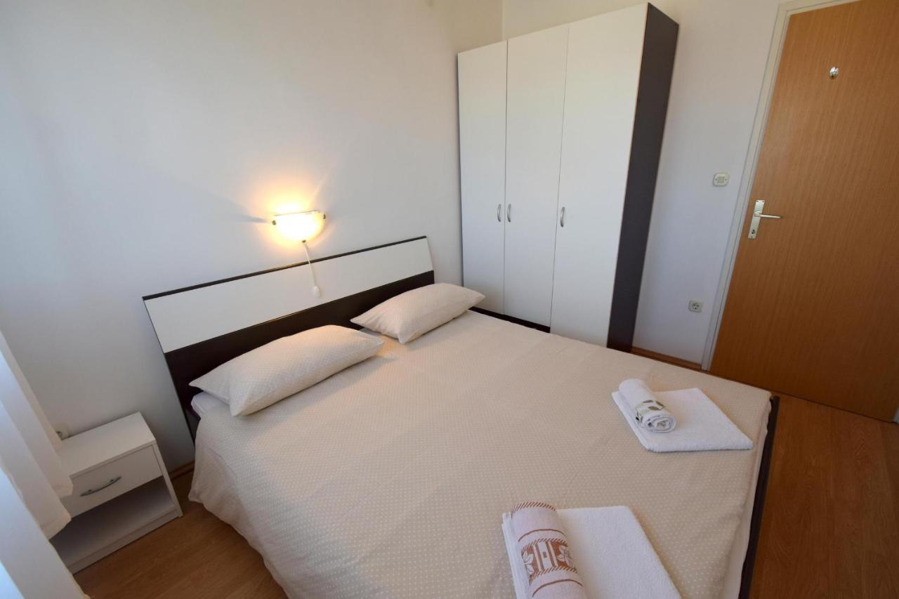 Apartments Marinela Njivice Εξωτερικό φωτογραφία