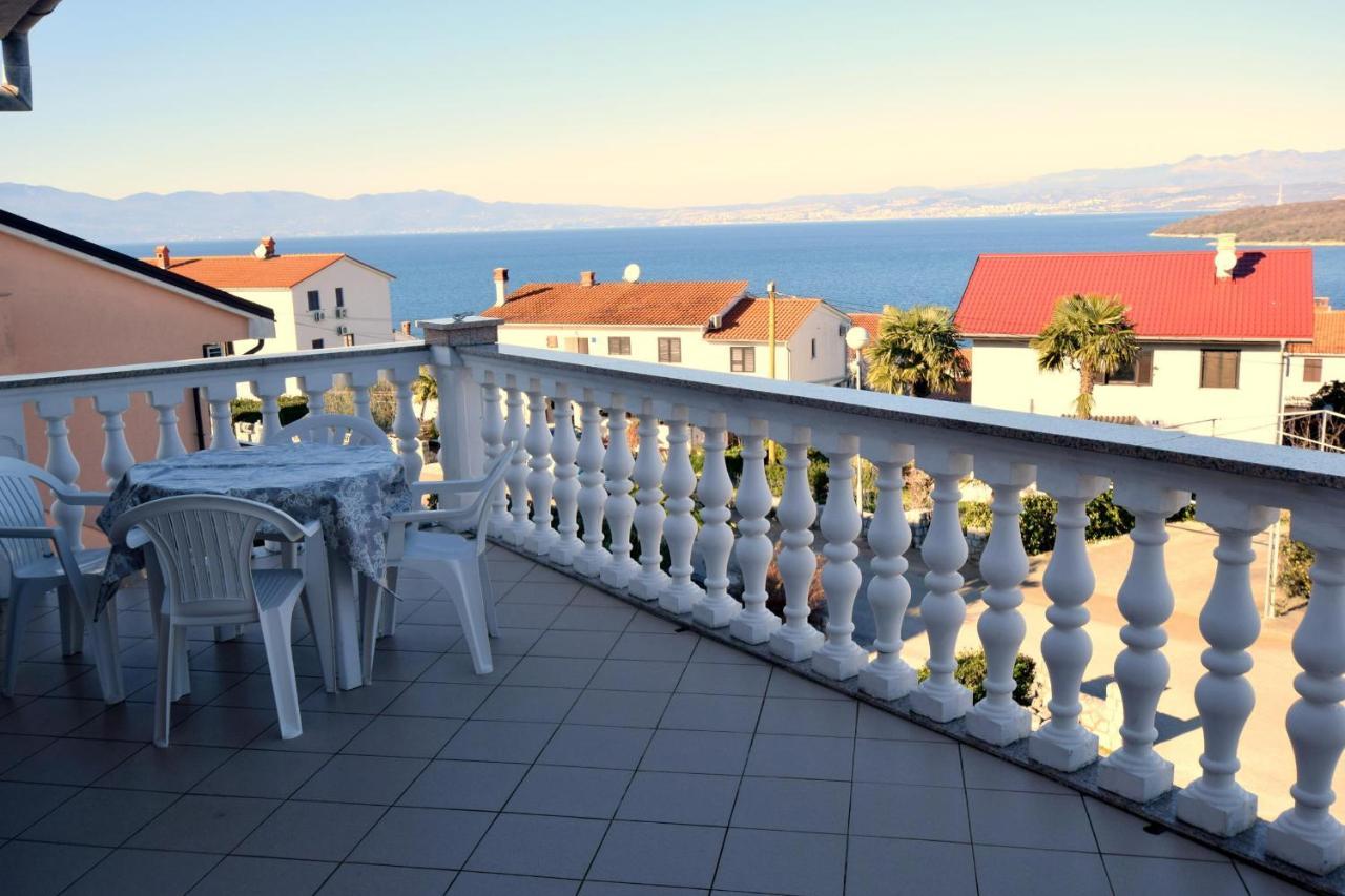 Apartments Marinela Njivice Εξωτερικό φωτογραφία